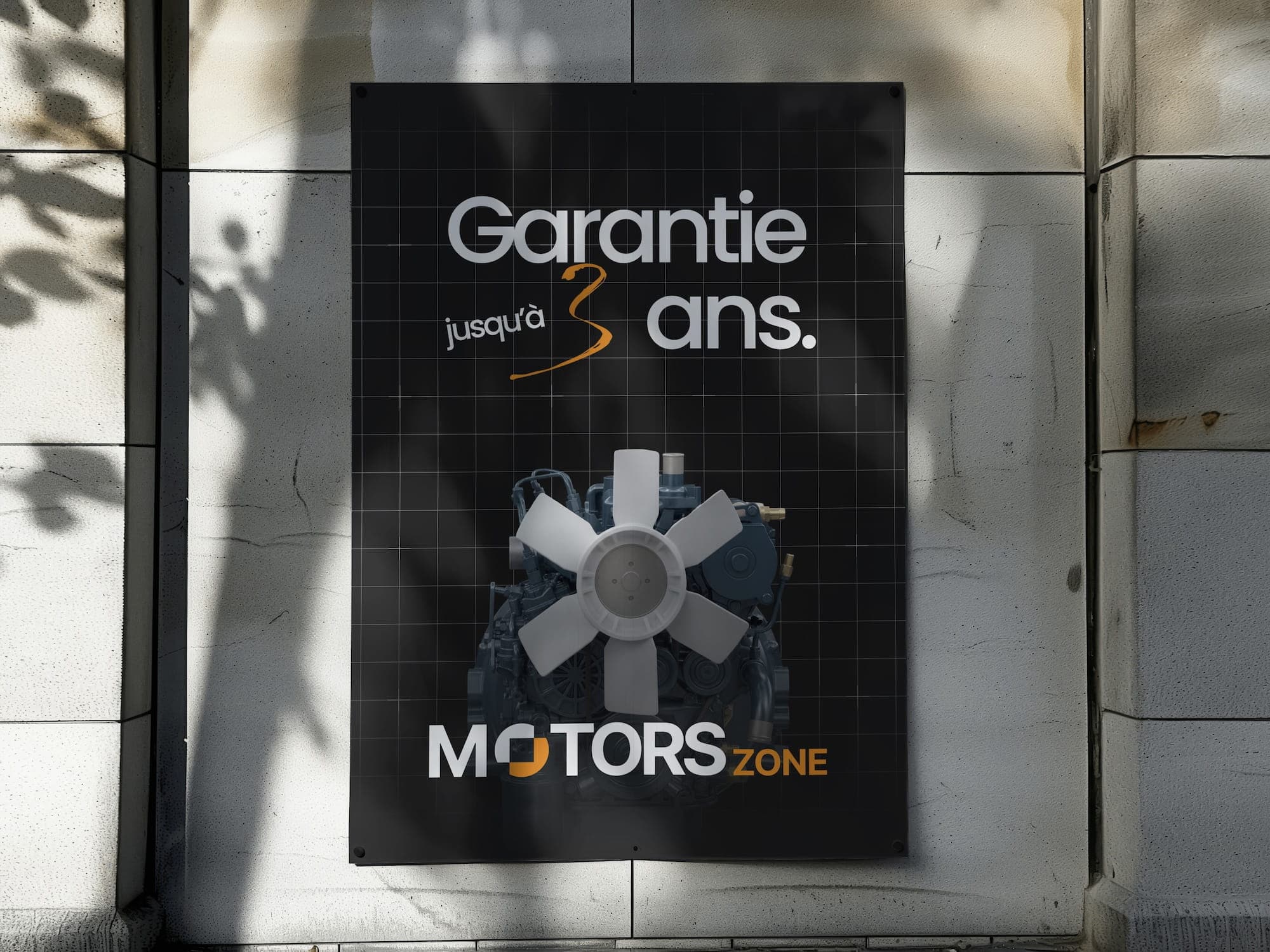 Affiche Motors Zone : garantie jusqu'à 3 ans